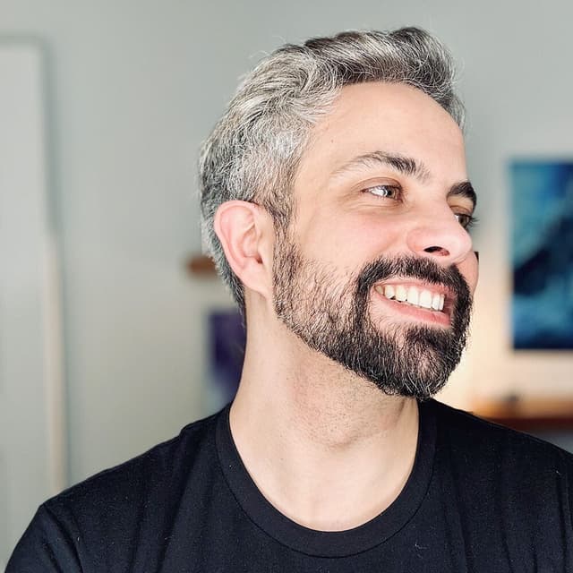 Nicolas Cava